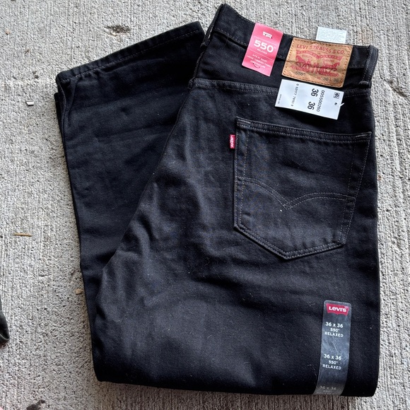 Size 36x36 Levi’s 550 Jeans Charcoal Black Relaxed - Picture 1 of 3